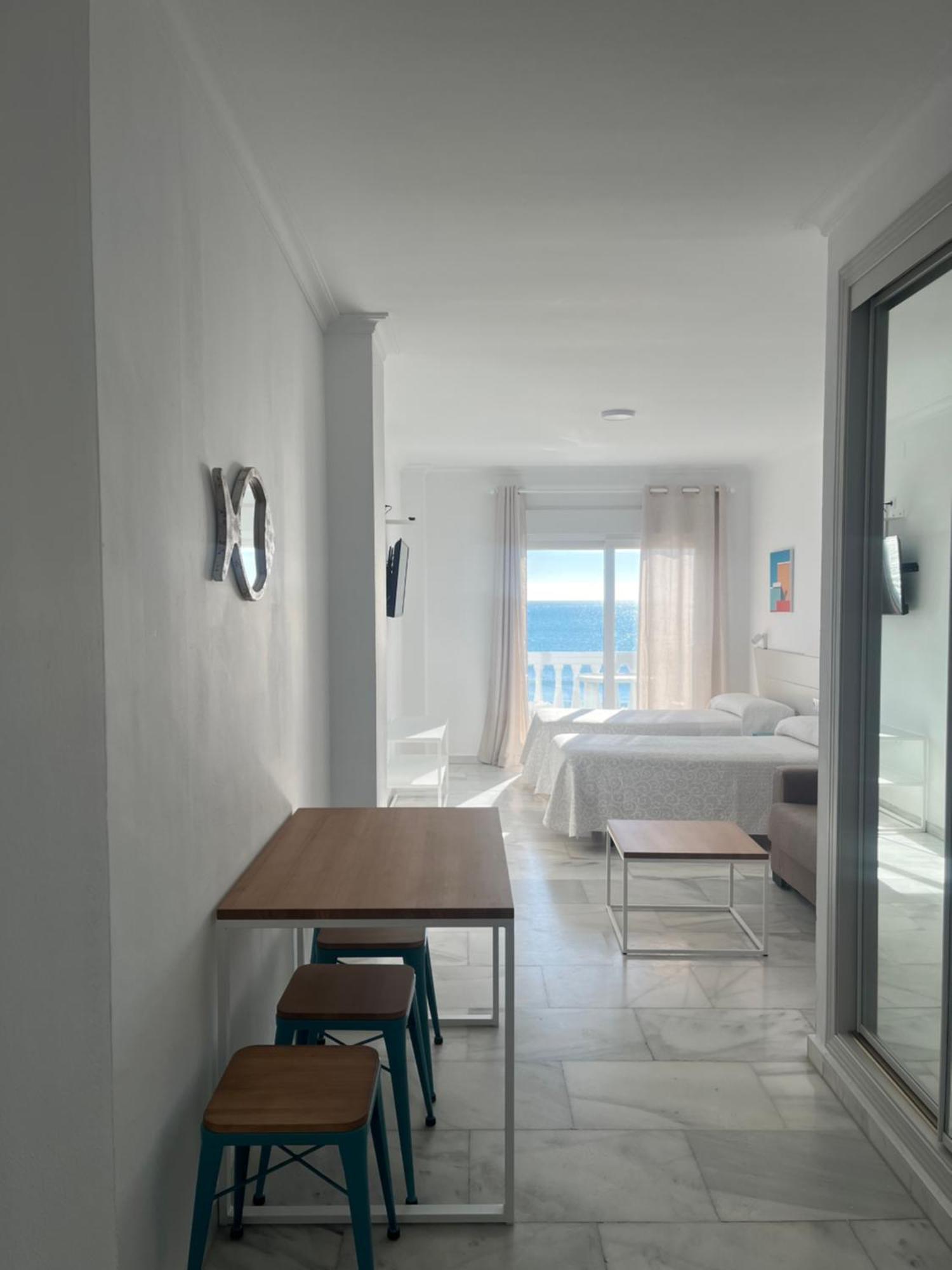Apartamentos Guaquin Torremolinos Bagian luar foto