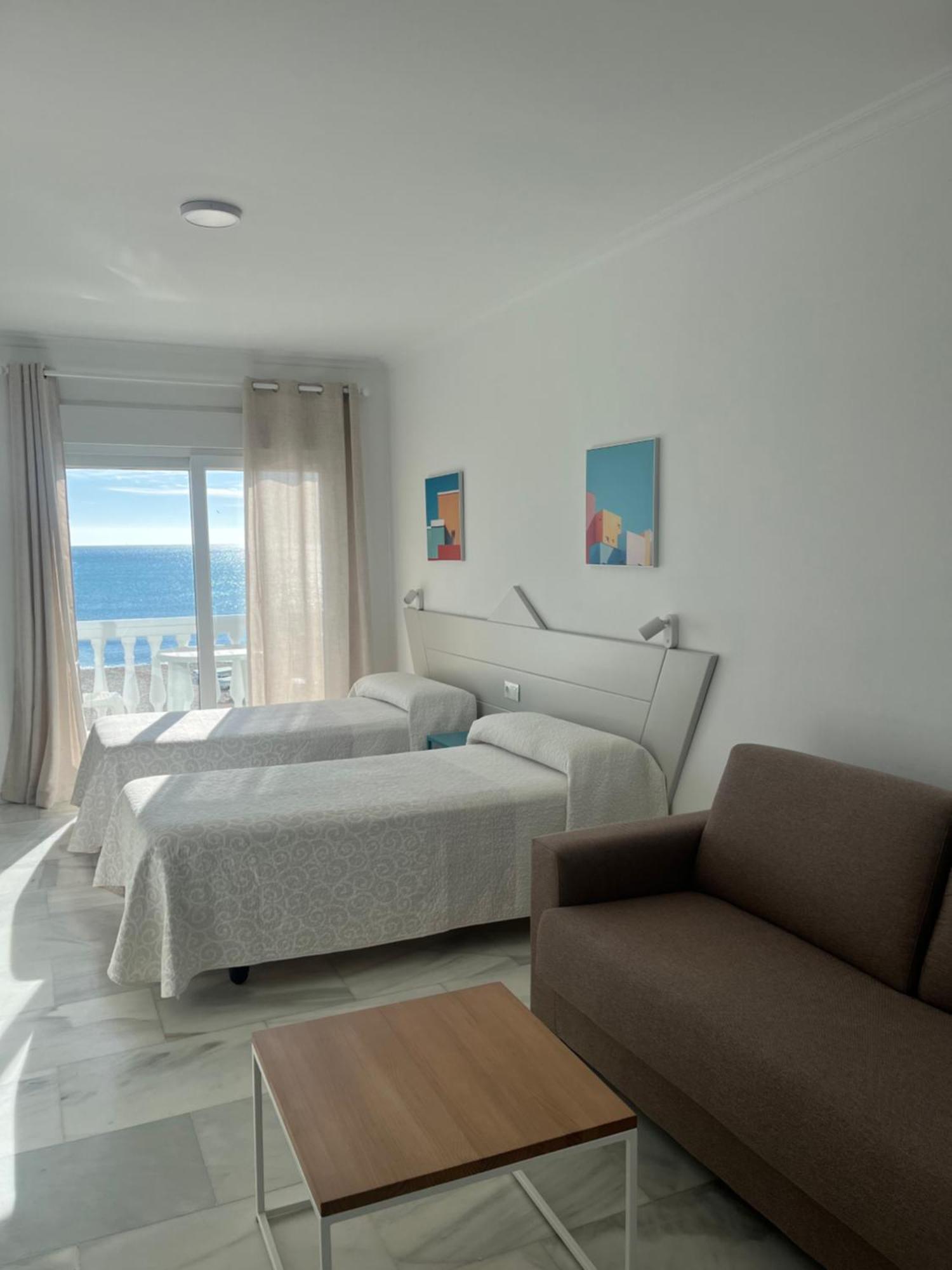 Apartamentos Guaquin Torremolinos Bagian luar foto